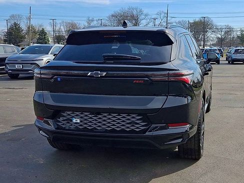 New 2026 Chevrolet Equinox EV RS image 2