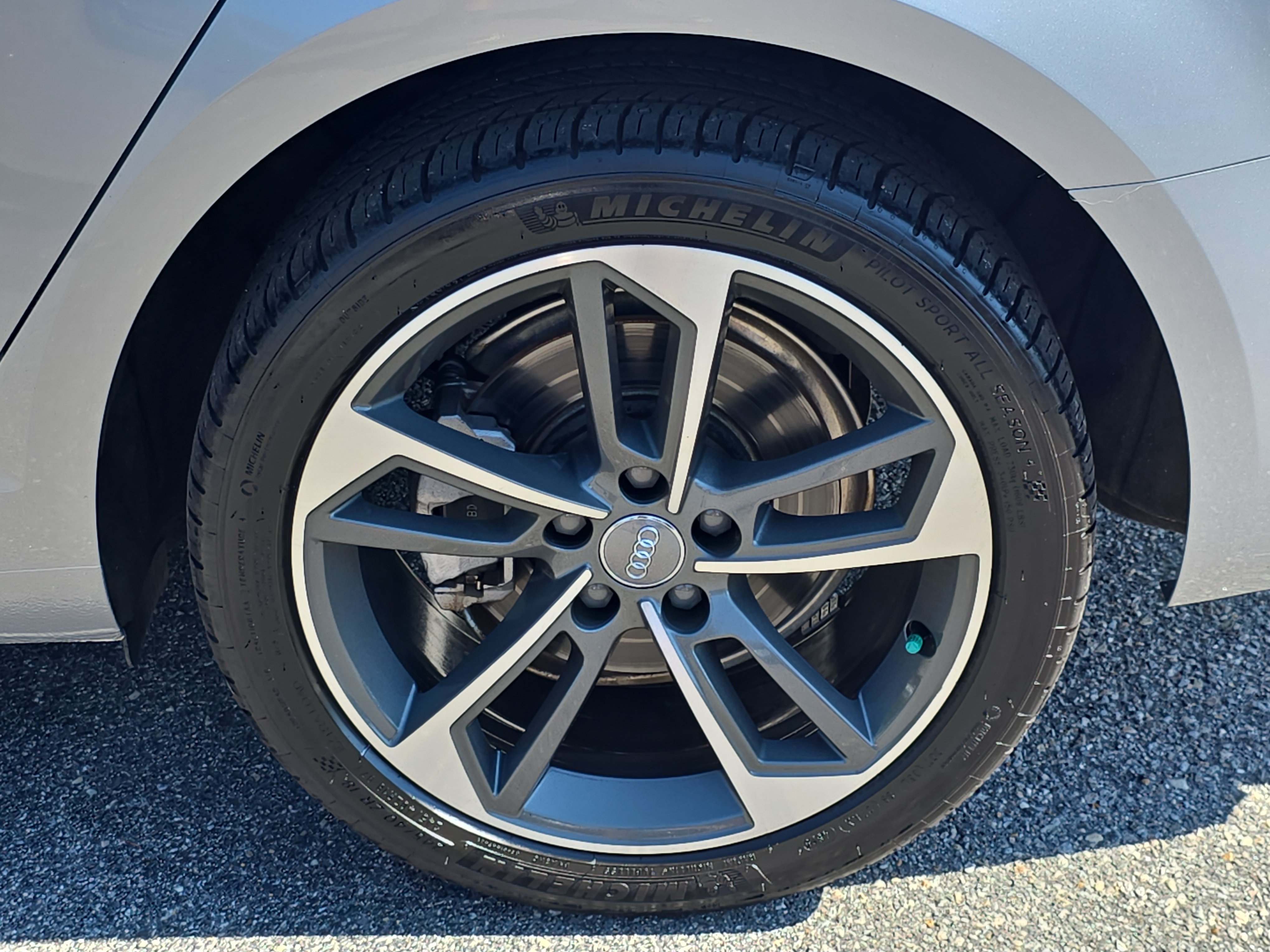 Used 2019 Audi A4 2.0T Premium FWD image 33