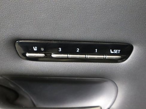 Used 2019 Lexus LS 500 AWD w/ Accessory Package (Z2) image 22