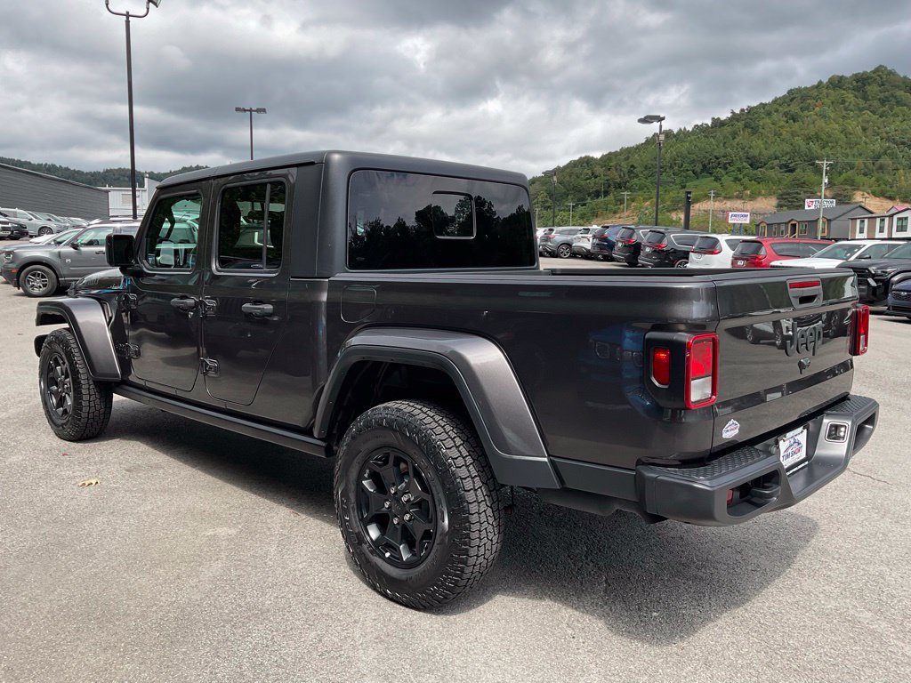 Used 2021 Jeep Gladiator Sport AWD/4WD image 4