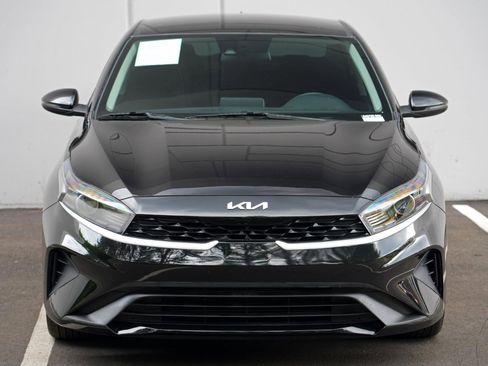 Used 2023 Kia Forte LXS w/ LXS Technology Package FWD image 38