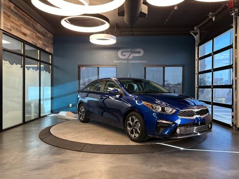 Used 2020 Kia Forte LXS FWD image 1