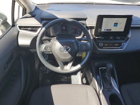 Used 2025 Toyota Corolla LE image 15