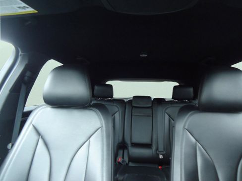 Used 2019 Lincoln Nautilus Premier image 27