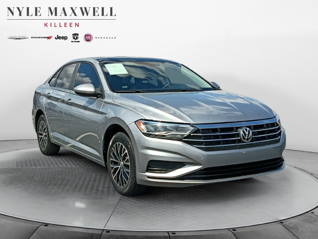 Used 2020 Volkswagen Jetta SE FWD image 2