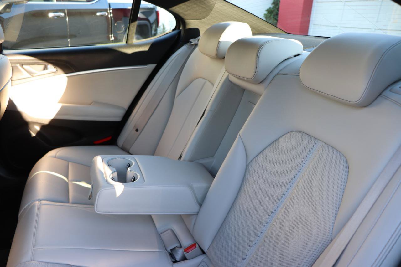 Used 2024 Genesis G70 2.5T AWD/4WD image 22