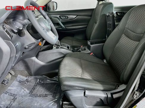 Used 2020 Nissan Rogue S FWD image 26