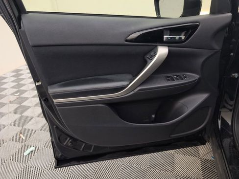 Used 2020 Mitsubishi Eclipse Cross SE image 37