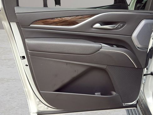 Certified 2024 Cadillac Escalade ESV Sport Platinum w/ LPO, ONYX Package AWD/4WD image 22