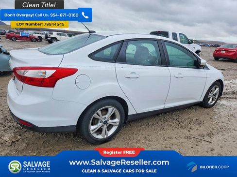 Used 2014 Ford Focus SE FWD image 4