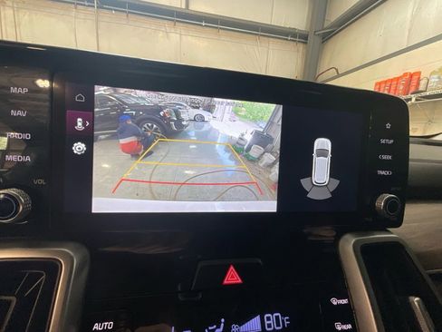 Certified 2022 Kia Sorento S AWD/4WD image 18