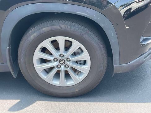 Used 2024 Toyota Grand Highlander AWD image 7