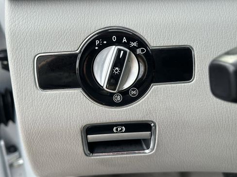 Used 2010 Mercedes-Benz S 550 image 31