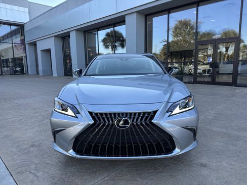 New 2025 Lexus ES 350 w/ Premium Package image 8