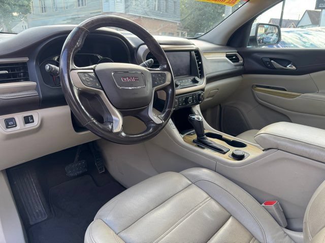 Used 2019 GMC Acadia Denali AWD/4WD image 10