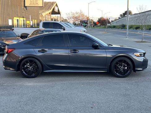 Used 2025 Honda Civic Sport image 4