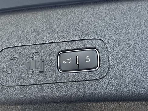 New 2026 Lincoln Aviator AWD w/ Jet Appearance Package image 13