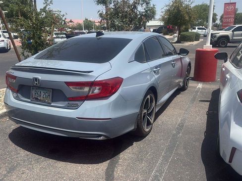 Used 2022 Honda Accord Sport image 2