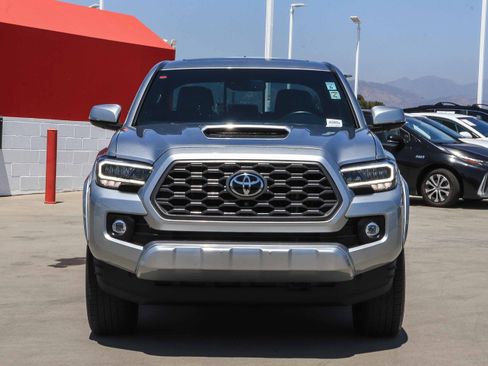 Certified 2023 Toyota Tacoma TRD Sport w/ TRD Premium Sport Package AWD/4WD image 7