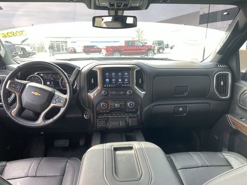 Used 2022 Chevrolet Silverado 2500 High Country image 21