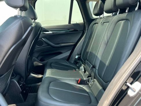 Used 2017 BMW X1 xDrive28i AWD/4WD image 18