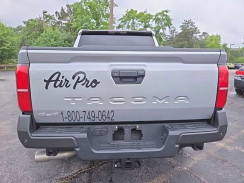 Used 2024 Toyota Tacoma SR w/ SR Upgrade Package AWD/4WD image 16