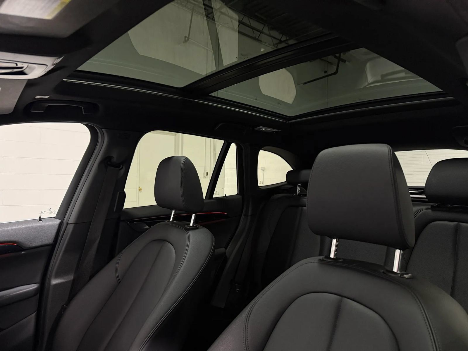 Used 2019 BMW X1 xDrive28i w/ Convenience Package AWD/4WD image 16