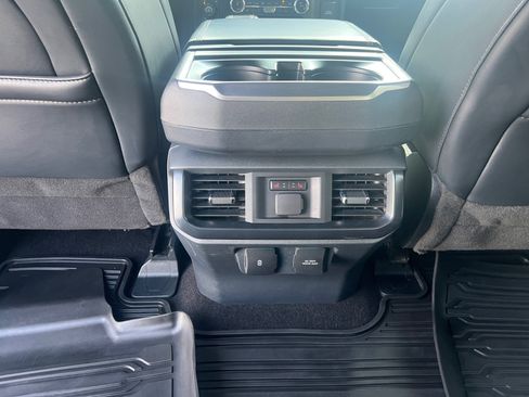 Used 2022 Ford F150 Raptor w/ Raptor 37 Performance Package AWD/4WD image 24