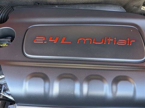 Used 2021 Jeep Renegade Latitude AWD/4WD image 23