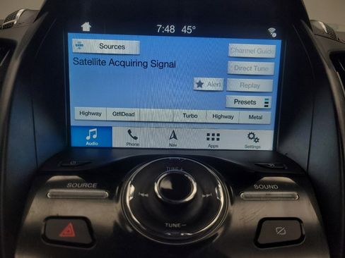 Used 2019 Ford Escape Titanium AWD/4WD image 25
