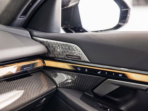 Used 2025 BMW M5 w/ Carbon Package image 29