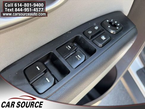 Used 2015 Kia Soul + image 16