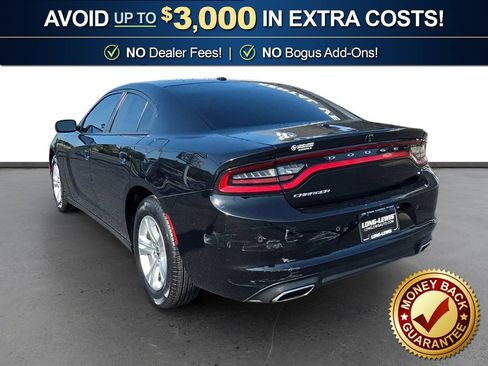 Used 2019 Dodge Charger SXT w/ Leather Interior Group RWD image 4