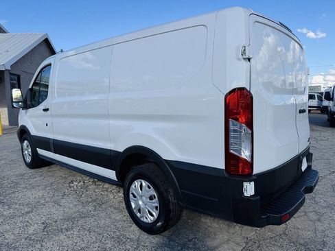 Used 2019 Ford Transit 150 130 Low Roof RWD image 7