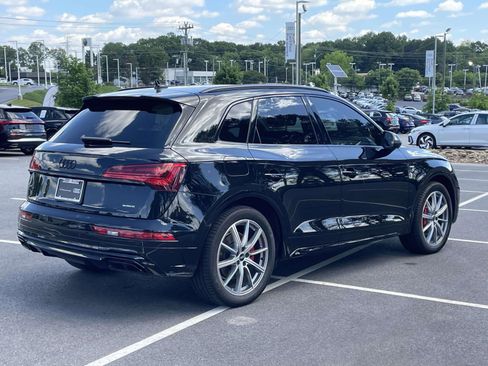 Certified 2024 Audi Q5 e Premium Plus w/ Premium Plus Package AWD/4WD image 8