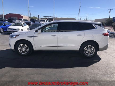 Used 2020 Buick Enclave Essence image 5