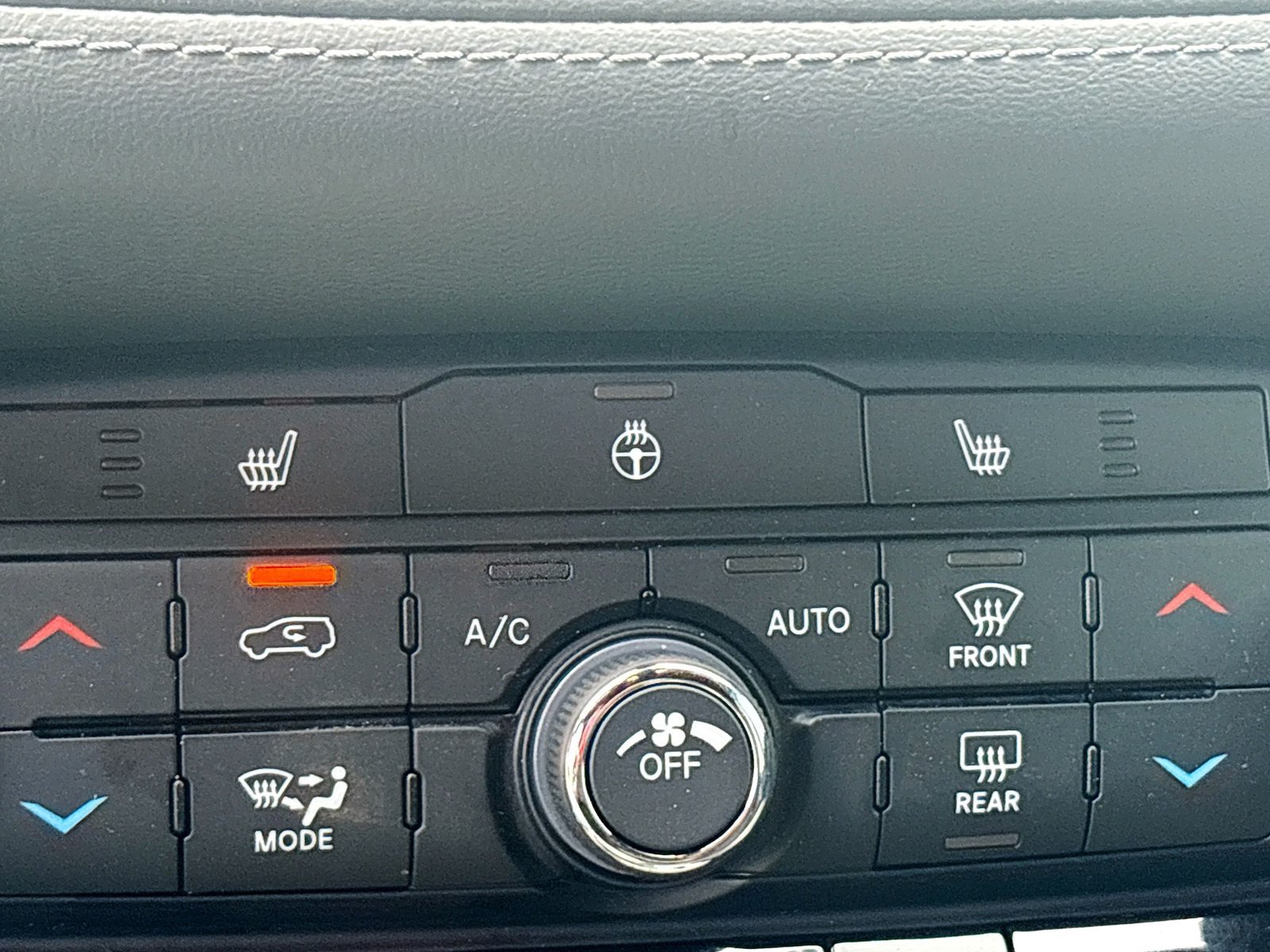 Used 2023 Dodge Durango SXT RWD image 20