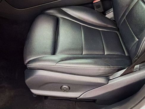 Used 2022 Mercedes-Benz GLC 300 4MATIC image 23