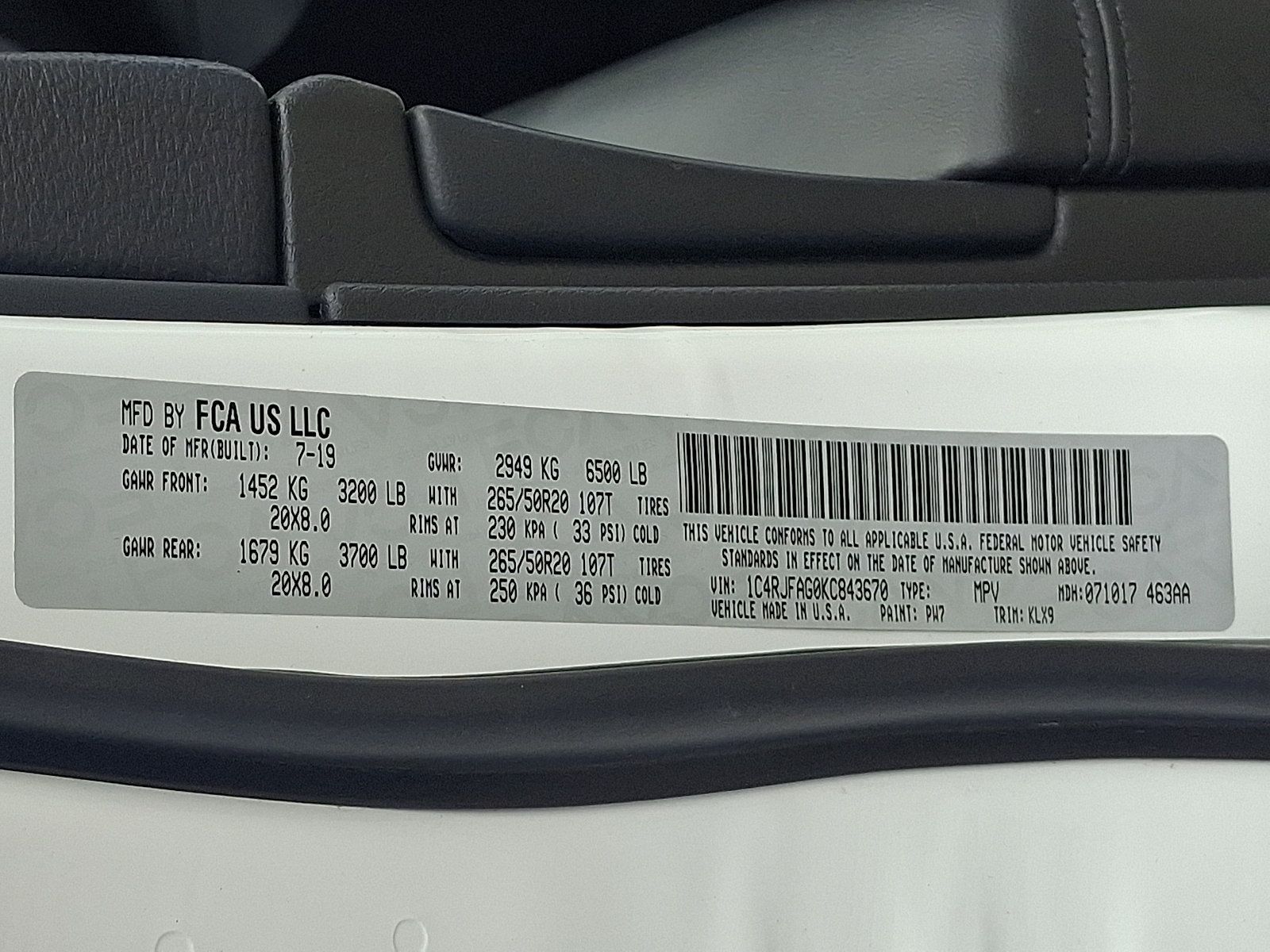 Used 2019 Jeep Grand Cherokee Altitude AWD/4WD image 31