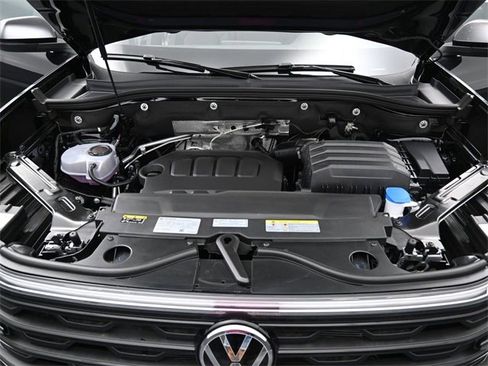 New 2026 Volkswagen Atlas Cross Sport SE image 15