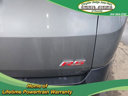 Used 2023 Chevrolet Traverse RS image 12