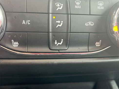 Used 2023 Chevrolet TrailBlazer LT image 19