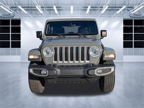 Used 2022 Jeep Wrangler Unlimited Sahara w/ Cold Weather Group image 9