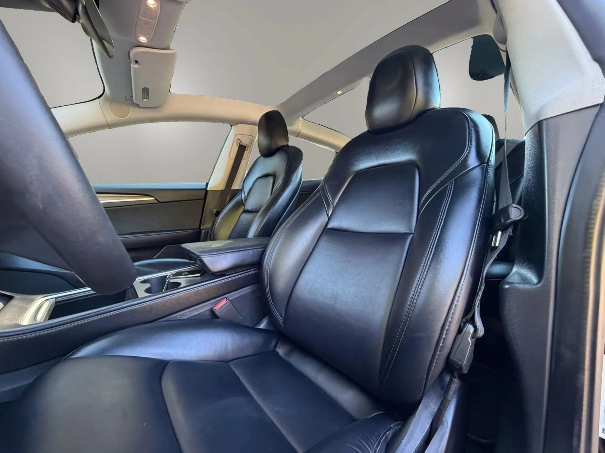 Used 2022 Tesla Model 3 Long Range AWD/4WD image 10