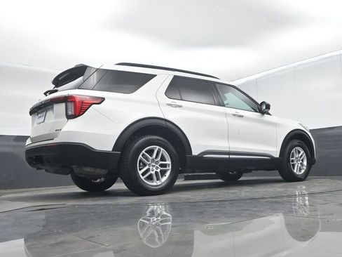 Certified 2025 Ford Explorer Active AWD/4WD image 53
