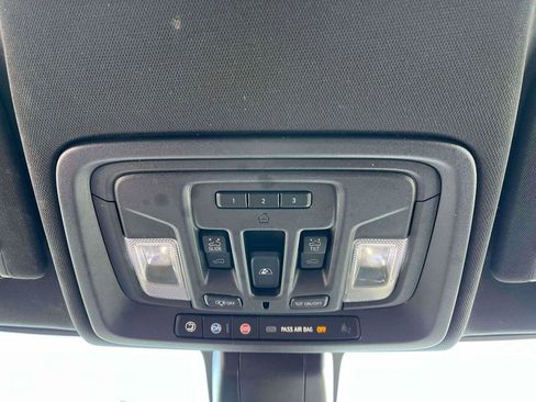 Used 2021 GMC Sierra 1500 AT4 w/ AT4 Premium Package image 23