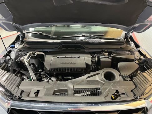 Used 2025 Honda Pilot Touring image 33