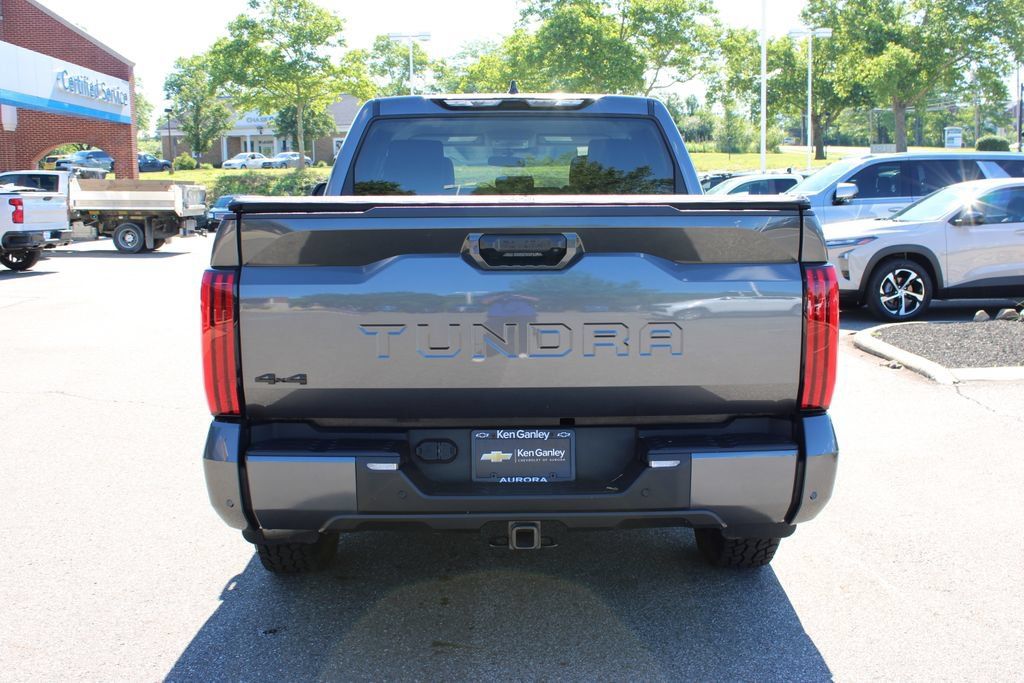 Used 2023 Toyota Tundra SR5 w/ SR5 Convenience Package AWD/4WD image 32
