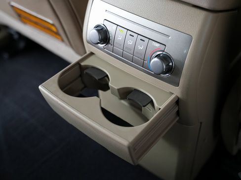 Used 2013 Toyota Highlander SE image 44