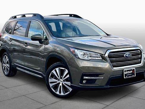 Used 2022 Subaru Ascent Limited w/ Technology Package image 2